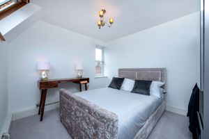 Master bedroom- click for photo gallery